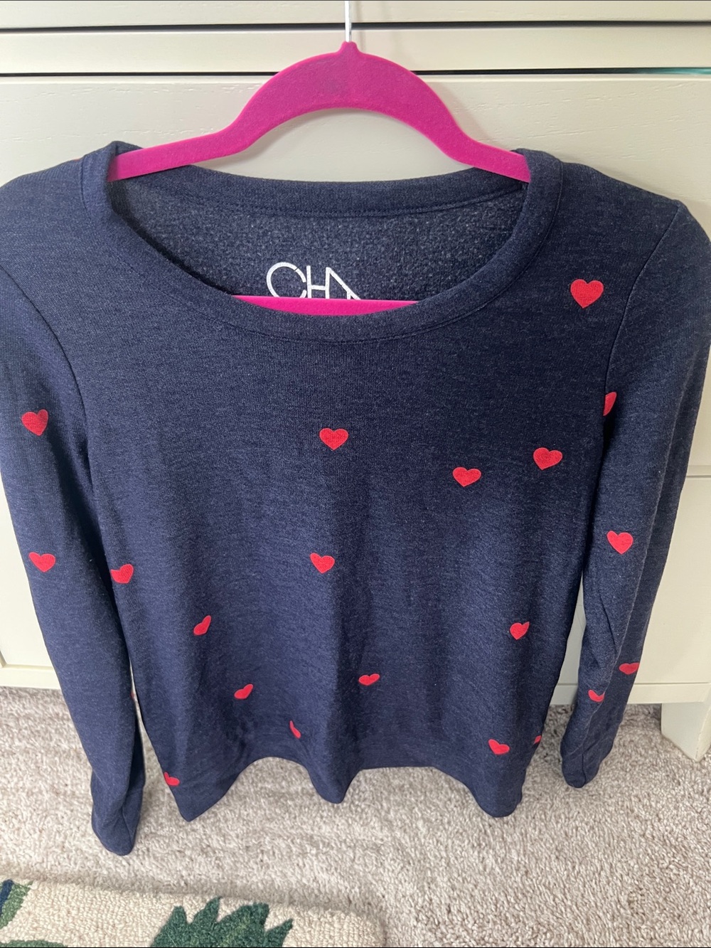 Chaser navy blue heart print sweat shirt small